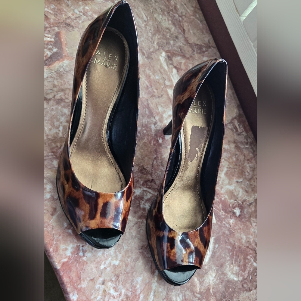 Alex Marie Size 9 Tortoise Shell Peep Toe Pumps Shoes High Black Heels